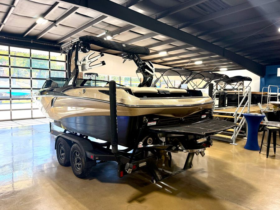 2022 Centurion FI23, photo 5 of 18